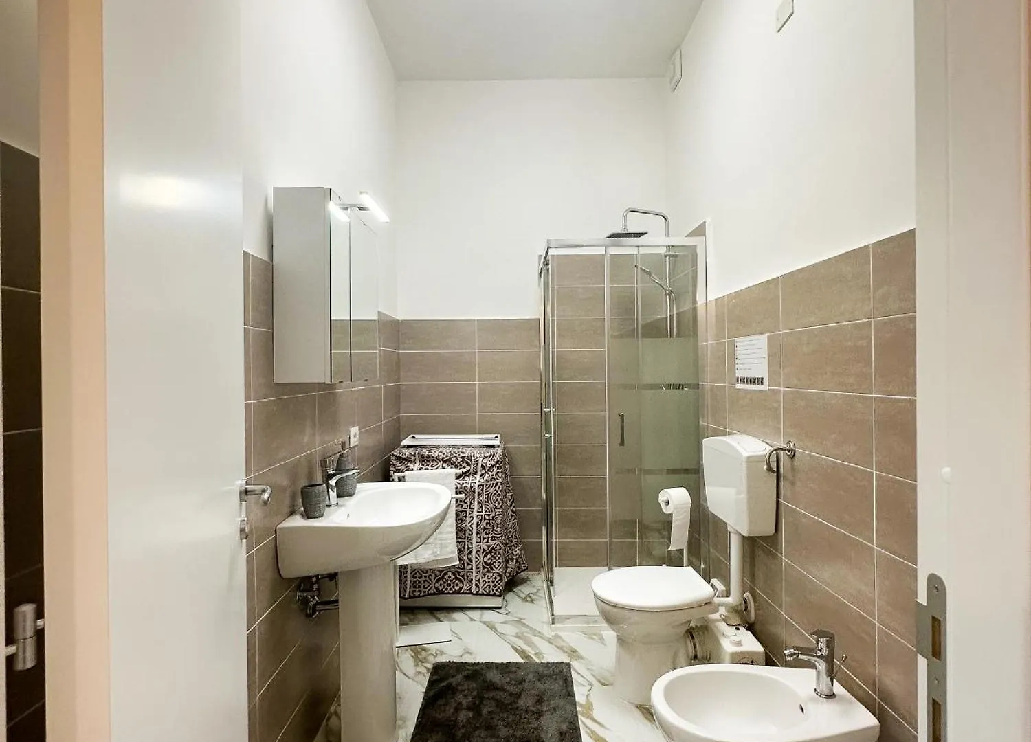Oda ve Kahvaltı La Casetta Di Matteo - Sciuti Apartment Palermo