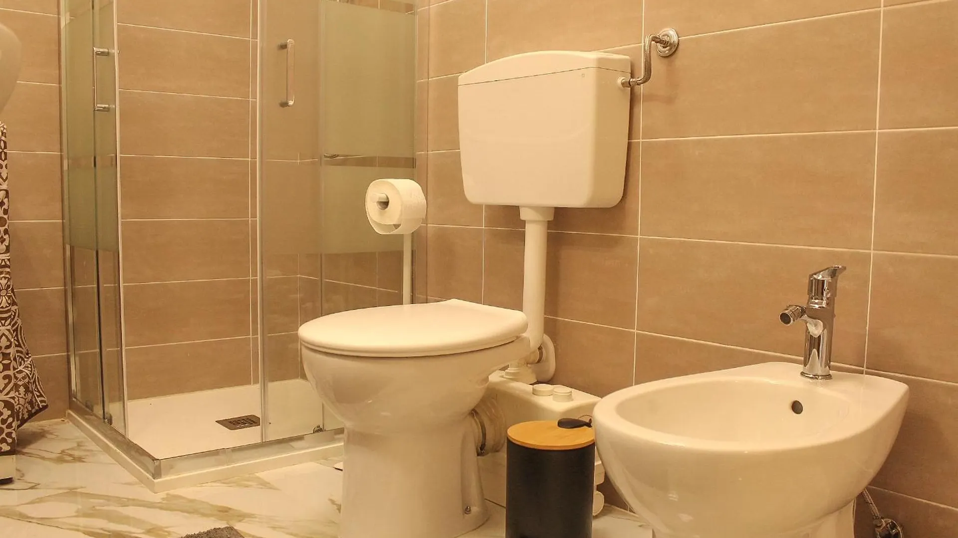 La Casetta Di Matteo - Sciuti Apartment Palermo Bed & Breakfast